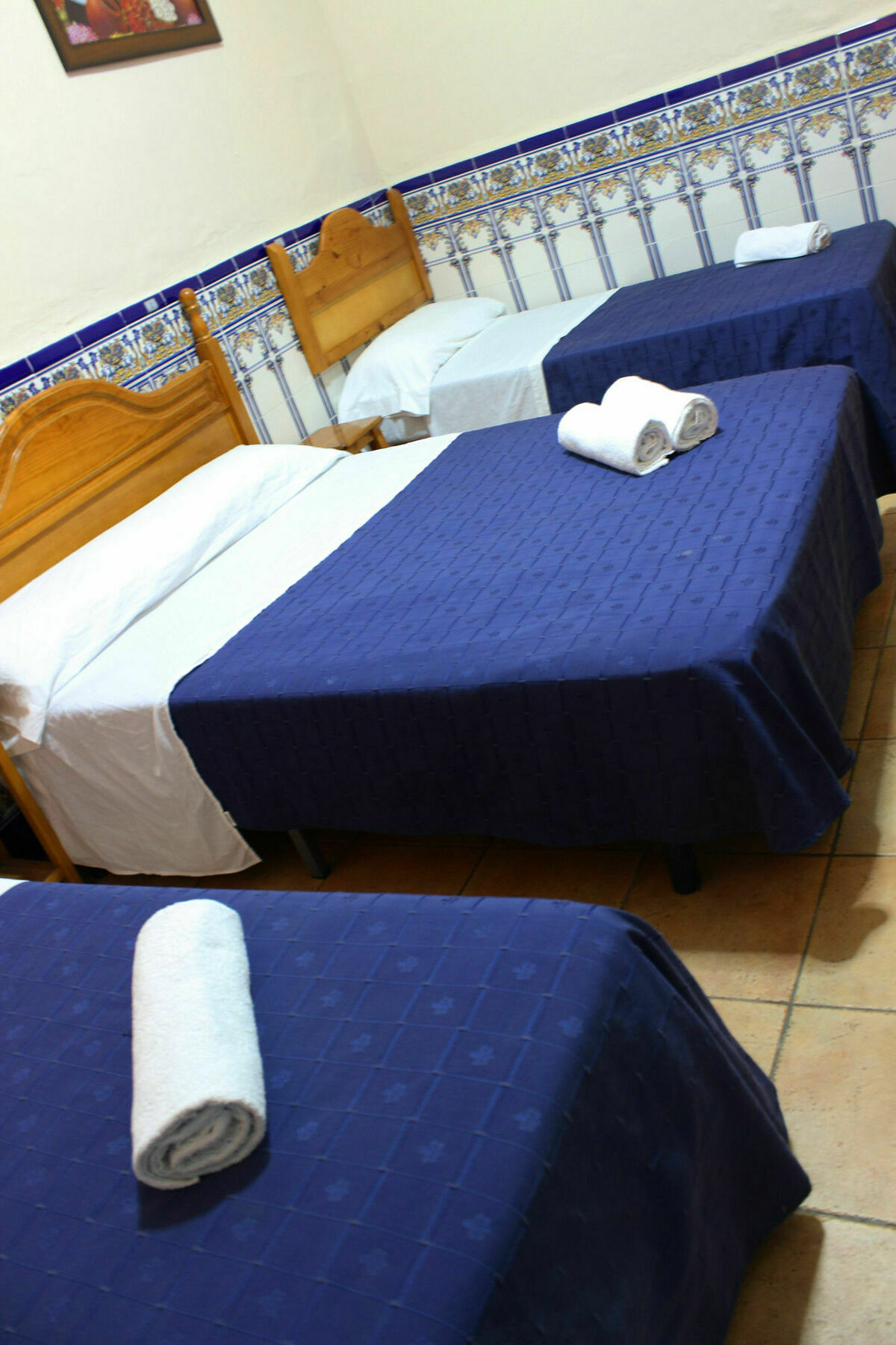 Pension Lisdos Seville Exterior photo